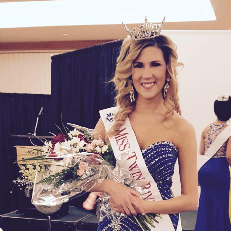 12688052_971156172979346_1003925284992950778_n