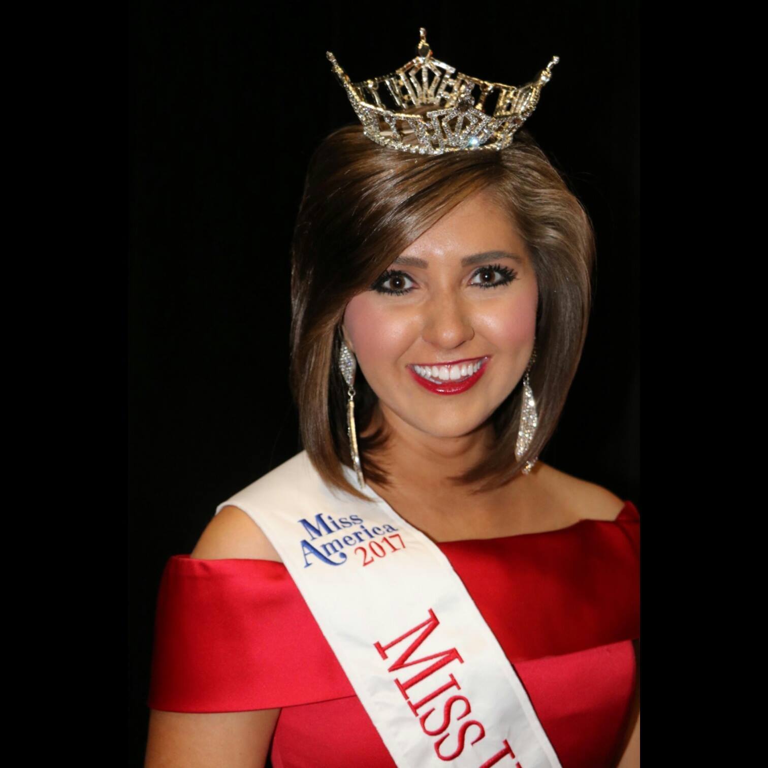 14566244_1158538967595337_5552628474658364105_o copy 2