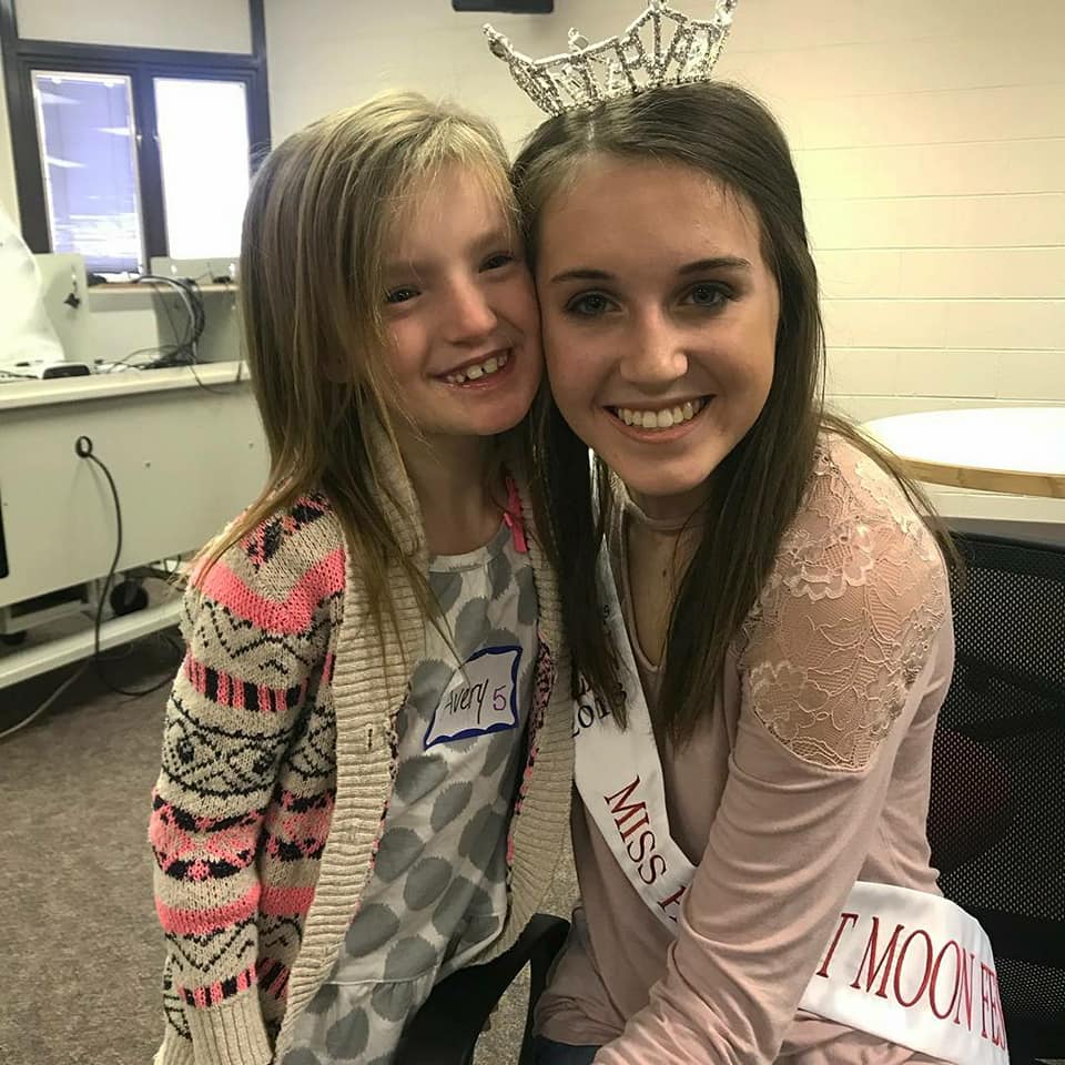 28059209_944877562338518_9175275021451376339_n